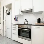 2 Bedroom Near Lake And International Organisations