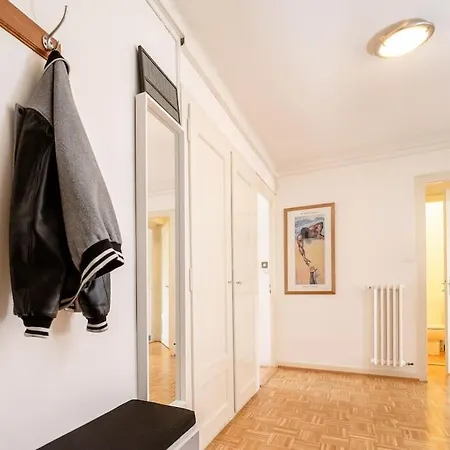 Appartement 2 Bedroom Near And International Organisations