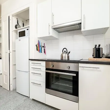 2 Bedroom Near And International Organisations Apartment Geneva