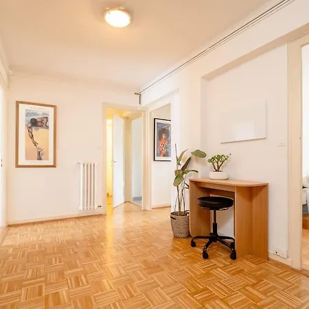 2 Bedroom Near And International Organisations Apartment