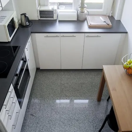 2 Bedroom Near And International Organisations *