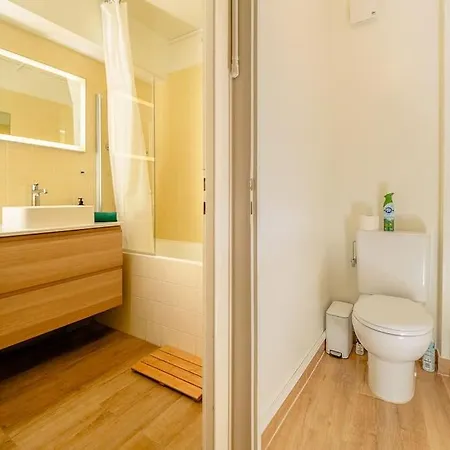 Appartement 2 Bedroom Near And International Organisations Genève